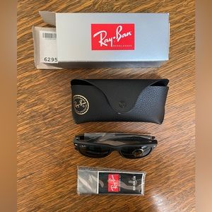 Ray-Ban New Wayfarer Classic RB2132 Black - brand new in box